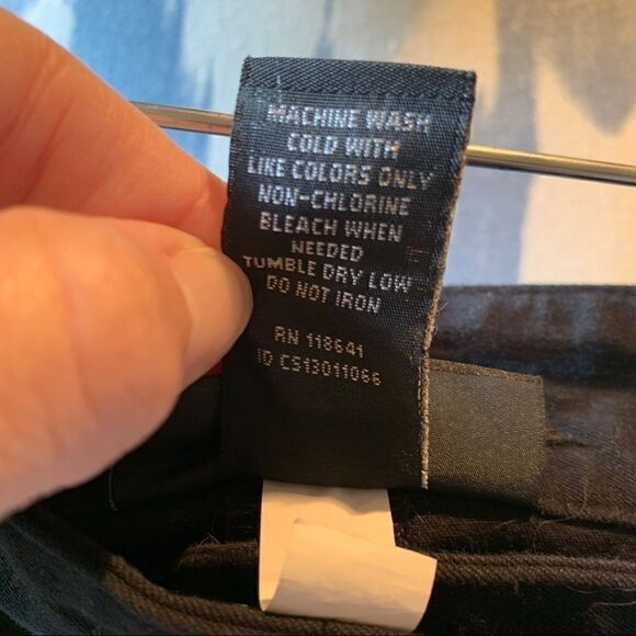 Lane Bryant short black chino pants - Picture 3 of 4